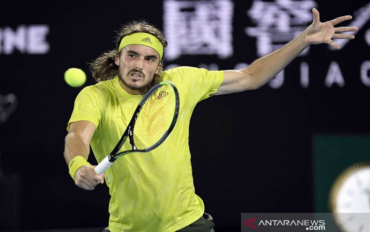 Tsitsipas Bangkit dari Ketertinggalan Menuju Semifinal Rotterdam