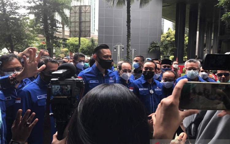 AHY Sampaikan Surat Resmi Minta Kemenkumham Tolak Moeldoko Ketum Demokrat Versi KLB