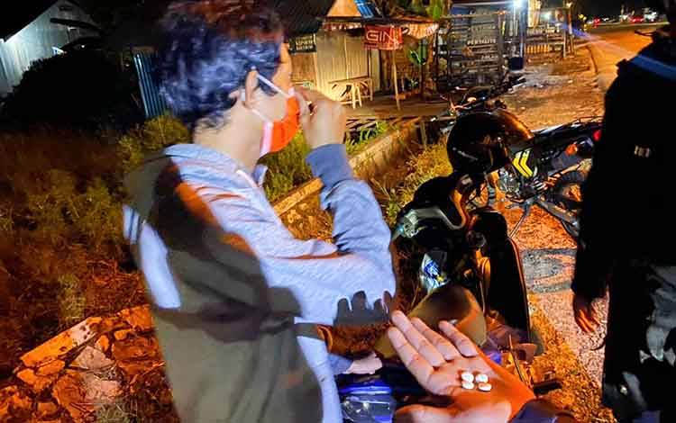 Polisi Dapati Obat Keras di Saku Celana Pemuda di Palangka Raya