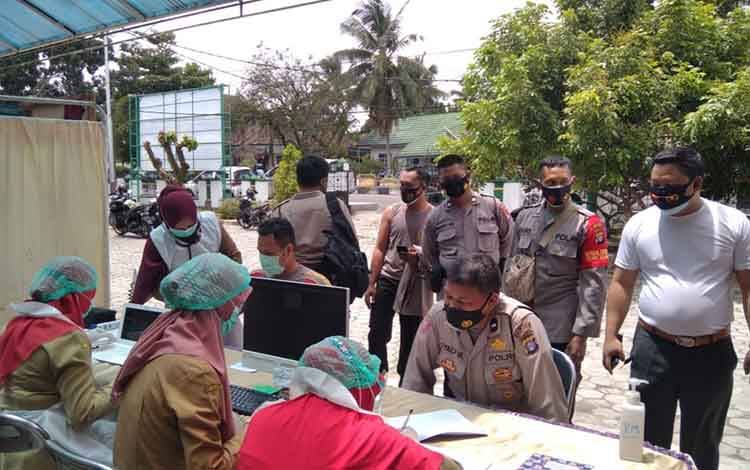 Vaksinasi Tahap Kedua Bagi TNI Polri dan Tokoh Agama di Sukamara Mulai Dilaksanakan