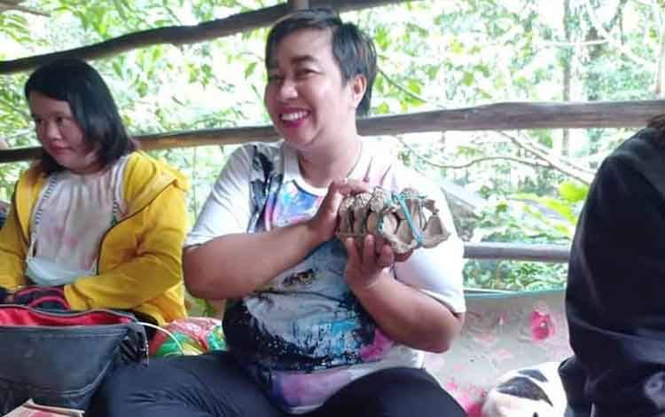 Perempuan AMAN: Perempuan Warrior Keluarga saat Pandemi Covid-19