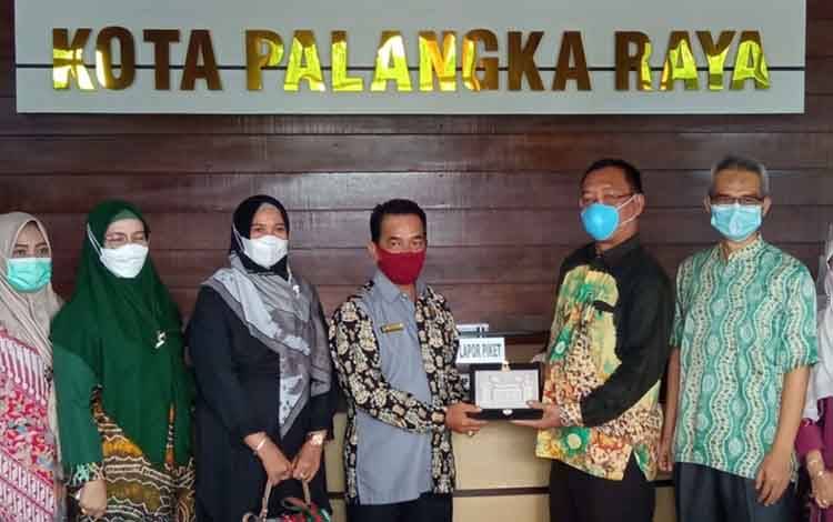 DPRD Palangka Raya Terima Kunjungan Kerja DPRD Banjarmasin dan Batola