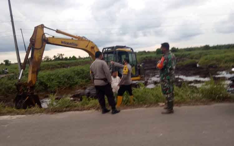 Pembuatan Kanal dan Embung untuk Penanganan Karhutla di Kobar Terus Digenjot