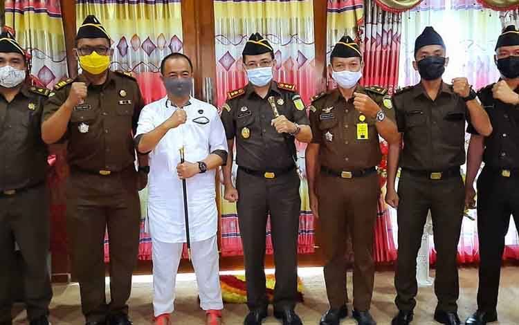 Kepala Kejaksaan Negeri Seruyan Silaturahmi ke Bupati Seruyan