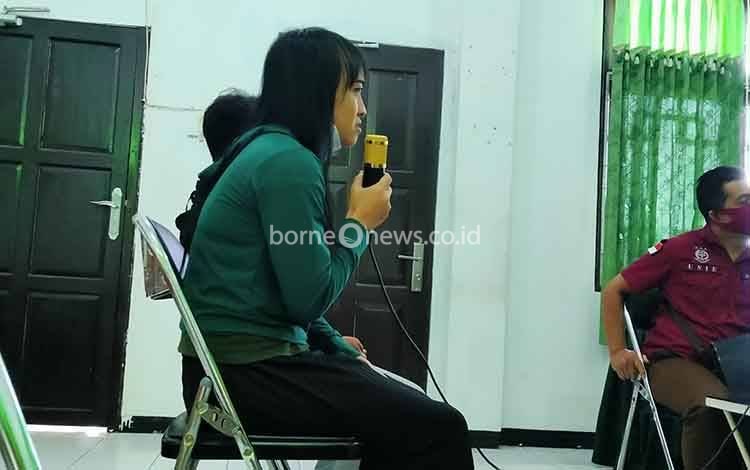 Waria ini Sebut Pencuri Ponselnya Merupakan Langganan Salonnya