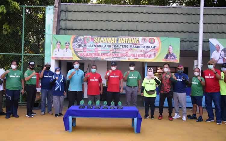 Ini Harapan Wagub Kalteng Terkait Turnamen Tenis Lapangan Piala Kehutanan