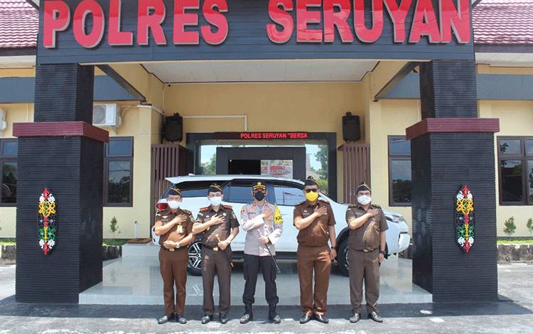 Kapolres Terima Kunjungan Silaturahmi Kajari Seruyan  ?