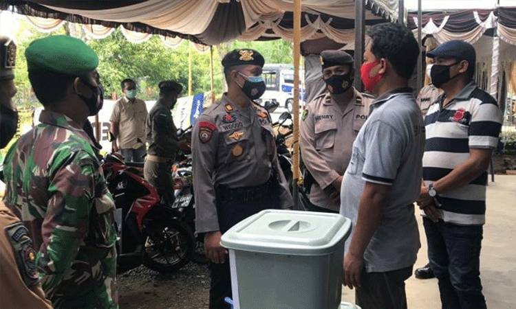 Tim Gabungan di Kapuas Lakukan Patroli, Imbau Warga Terapkan Prokes