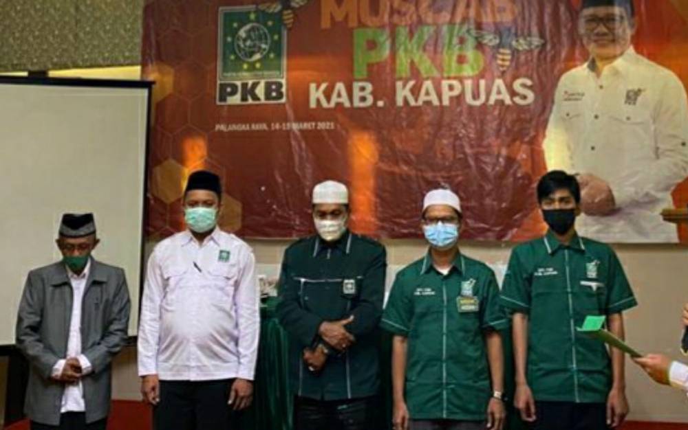 Tommy Saputra Nahkodai DPC PKB Kapuas