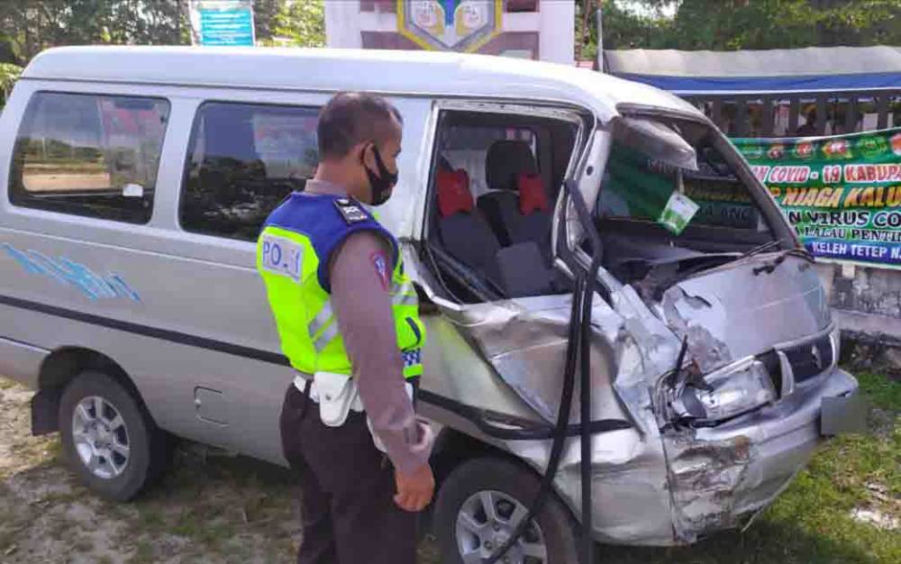 Kecelakaan Maut Minibus Vs Motor di Bukit Batu Katingan, 2 Tewas di TKP
