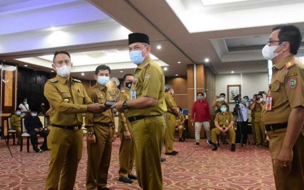 Pemko Palangka Raya Raih Penghargaan Terbaik Keterbukaan Informasi Publik