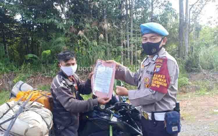 Sebar Maklumat Kapolda Kalteng, Ajak Warga Cegah Karhutla