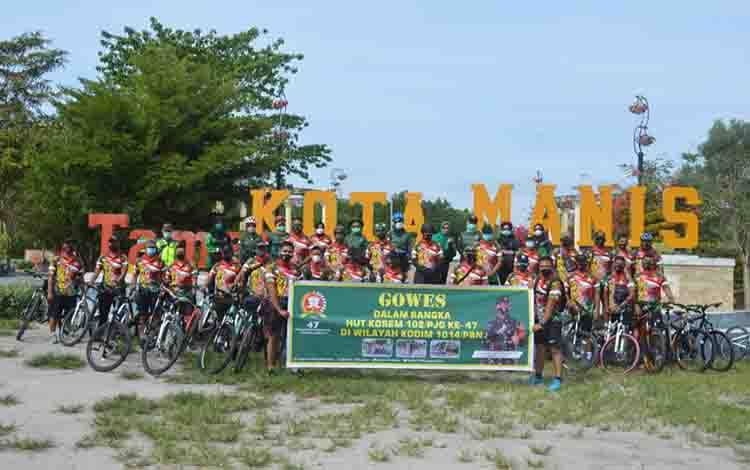 Meriahkan HUT Korem 102 Panju Panjung Kodim Pangkalan Bun Gelar Gowes Bersama