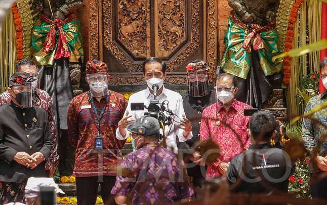 Bali Dibuka Jadi Rumah Kedua bagi Turis Asing, Sandiaga Usul Visa Jangka Panjang