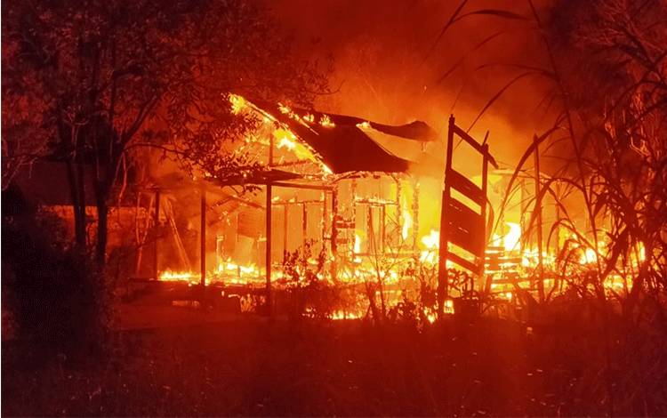 Sebuah Rumah di Desa Basirih Hulu Ludes Terbakar