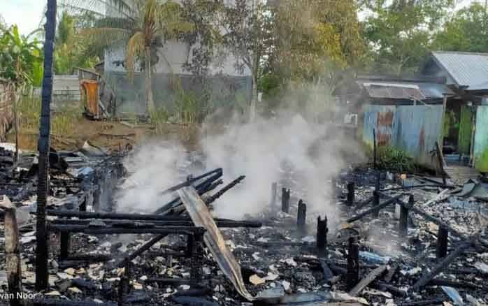Kebakaran Hanguskan 3 Rumah dan 2 Gedung Sarang Walet di Katingan