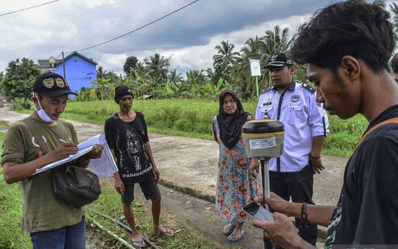 Pemberlakukan Kebijakan Sertifikat Tanah Elektronik ditunda