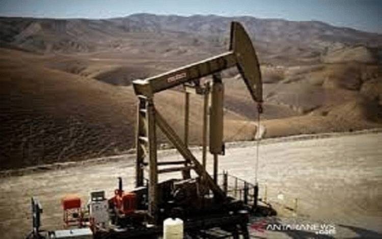 Harga Minyak Anjlok Terseret Kekhawatiran Permintaan