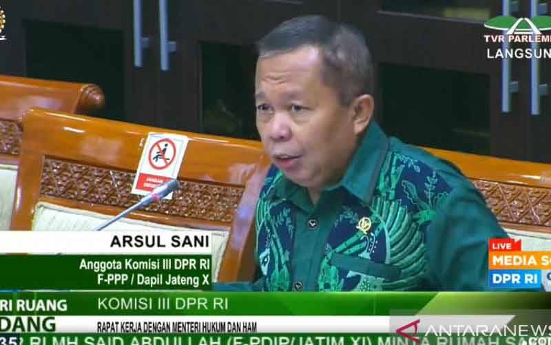 Anggota DPR Pertanyakan Sikap PPATK terkait 92 Rekening Afiliasi FPI