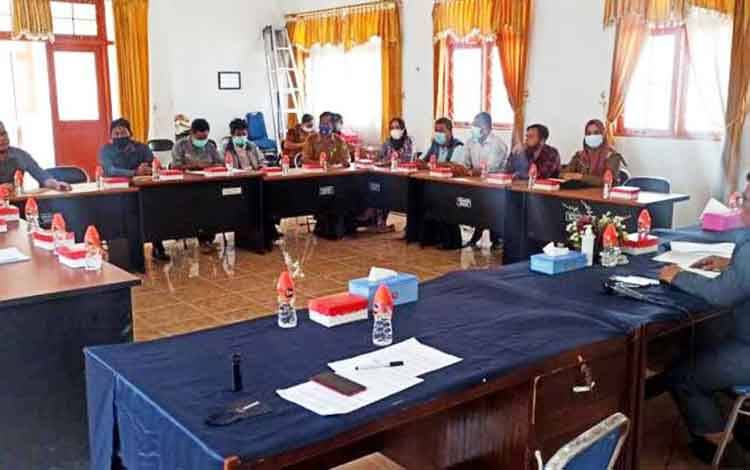 Disnakertranskop Barito Utara Rakor Pemberdayaan dan Pengembangan KUD