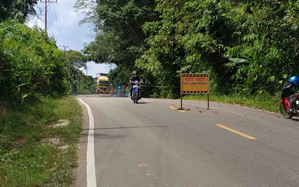Pengendara Diminta Hati-Hati saat Melintas Km 9 Jalan Muara Teweh - Puruk Cahu