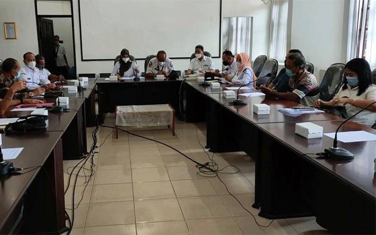 Perusahaan di Kotim Diminta Beri Kesempatan Pedagang Kebutuhan Pokok Berjualan di Lingkungan Perkebunan
