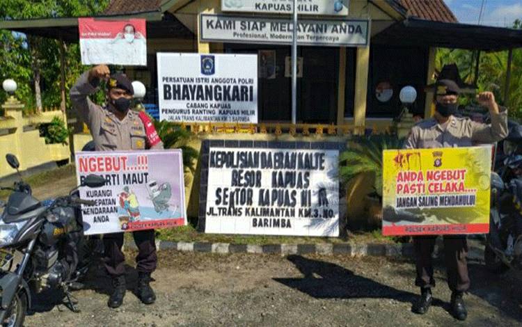 Ini Cara Polsek Kapuas Hilir Beri Imbauan Keselamatan Berlalu Lintas ke Pengendara
