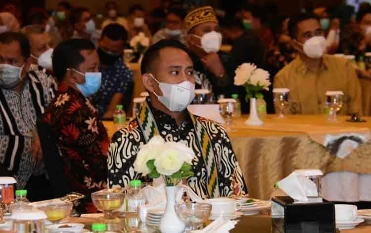Wali Kota Palangka Raya Ikuti Rapat Kerja Apeksi Komwil V