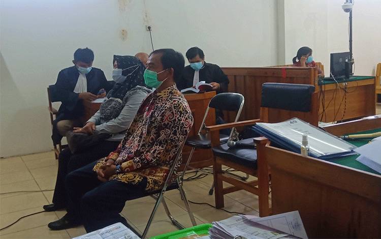 Sidang Dugaan Korupsi PDAM Kapuas: Nama Perusahaan Dicatut, Direktur Keberatan