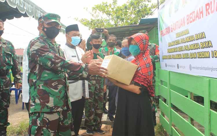 Kodim 1016 Bersama Baznas Palangka Raya Resmikan Program Bedah Rumah Kaum Duafa