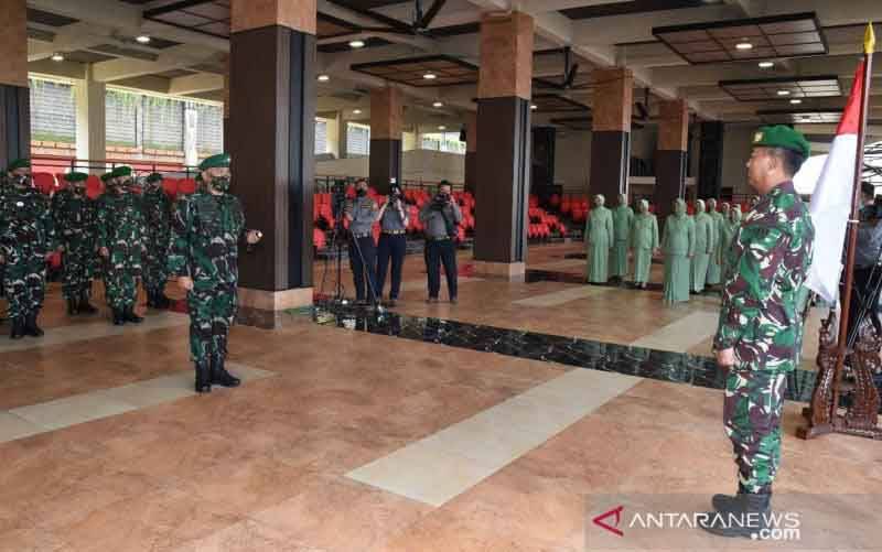 KASAD Terima Laporan Kenaikan Pangkat 16 Pati TNI AD