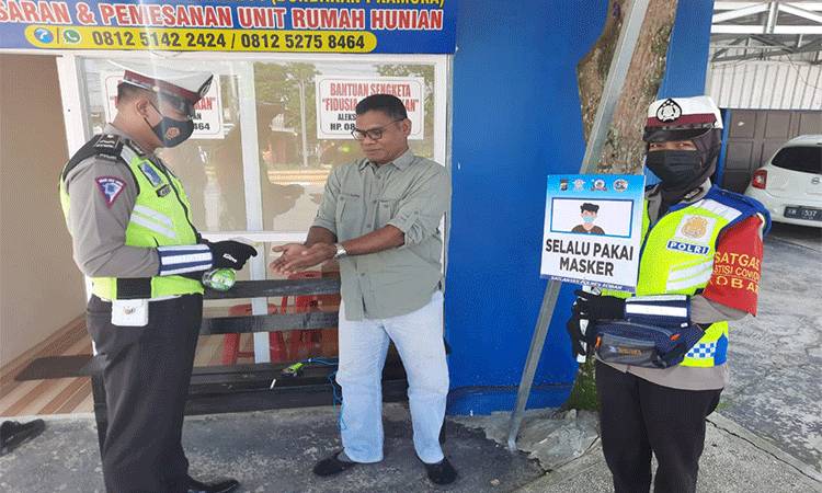Sosialisasi Prokes, Satlantas Polres Kobar Sambangi Agen Travel dan Ekspedisi