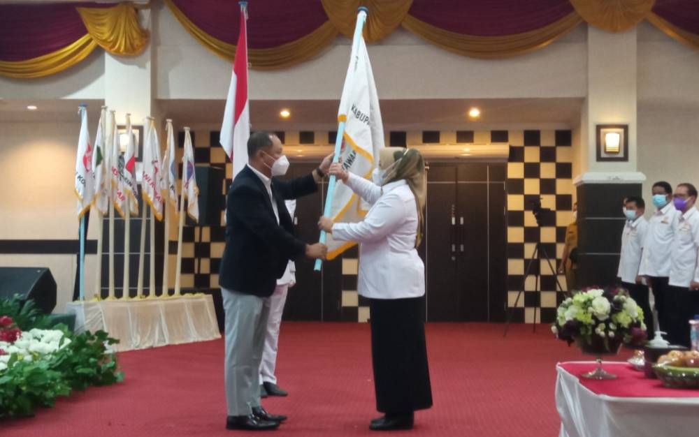 Nurhidayah Dilantik Sebagai Ketua KONI Kobar Periode 2021 - 2025