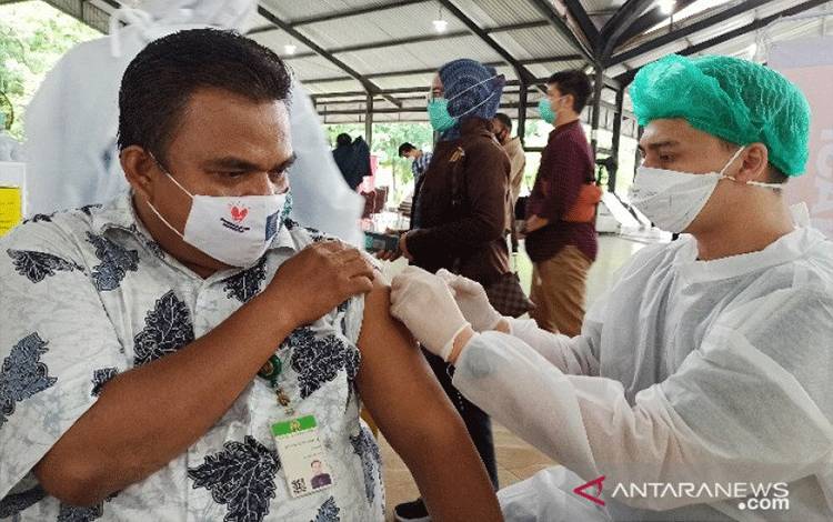 Indonesia Masuk 10 Besar Negara Terdepan Lakukan Vaksinasi Covid-19