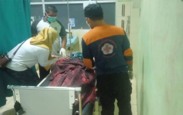 Astaga! Pasutri di Sampit ini Alami Luka Bakar Usai Disambar Api Kompor yang Tersiram Bensin