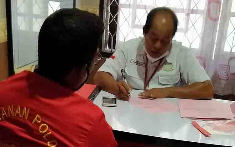 Pesan Sabu dengan Bu Haji, yang Antar Keponakannya