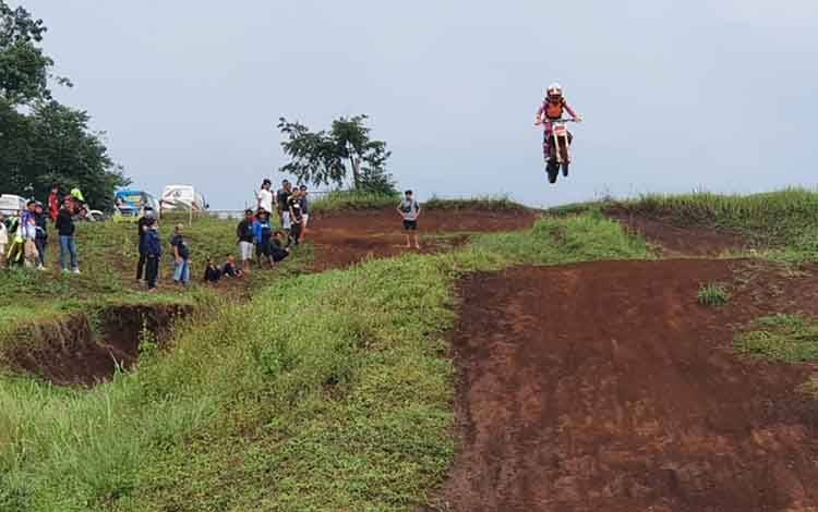 Crosser Junior Asal Sampit Akan Berlaga di Kancah Nasional