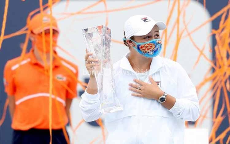 Barty Pertahankan Gelar Miami Open Melalui Menang WO