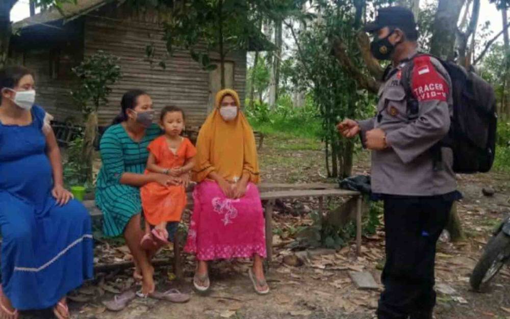 Personel Polsek Kapuas Kuala Ajak Warga Terus Jaga Kamtibmas Kondusif