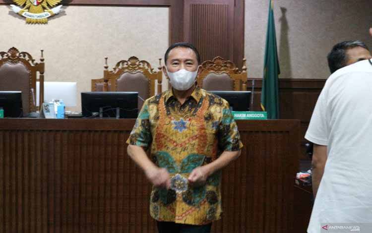 Djoko Tjandra menjalani sidang pembacaan vonis di pengadilan Tindak Pidana Korupsi (Tipikor) Jakarta, Senin (5/4/2021)