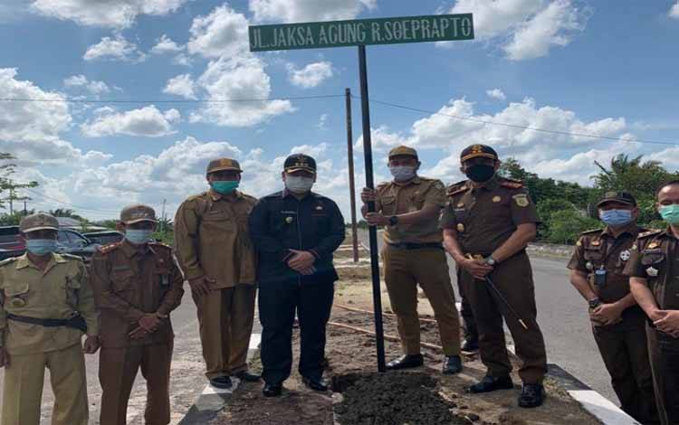 Jaksa Agung R Soeprapto Jadi Nama Jalan di Kota Sampit