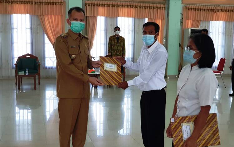 28 Orang PPPK Pemkab Gunung Mas Terima SK Pengangkatan