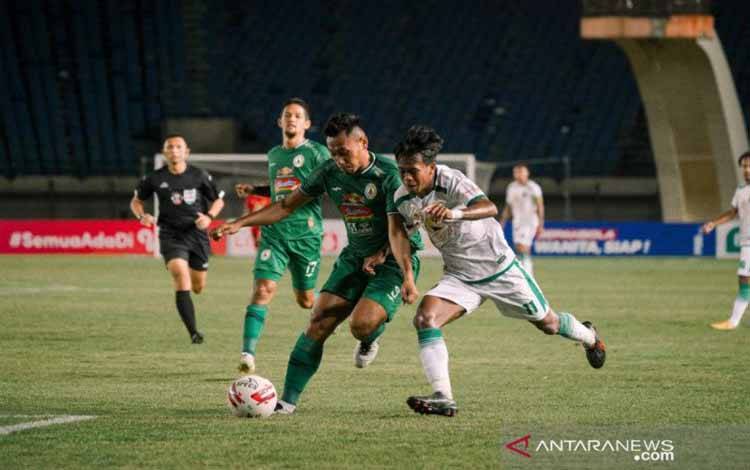 PSS Taklukan Persebaya dalam Laga Terakhir Fase Grup Piala Menpora