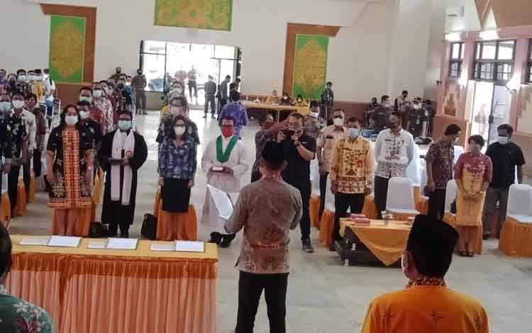Eddy Raya Samsuri Lantik 97 Pejabat di Lingkup Pemkab Barito Selatan
