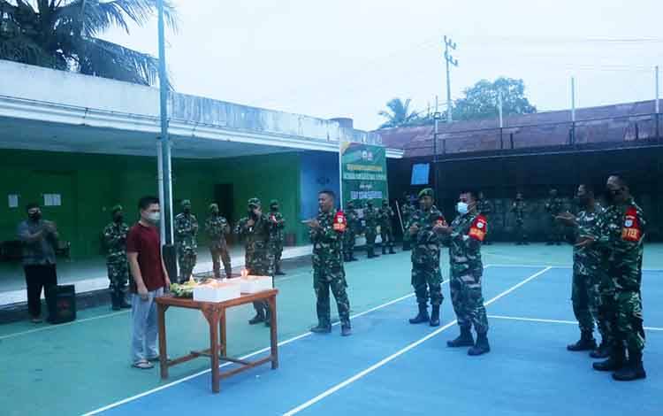 Dandim 1013 Muara Teweh Dapat Kejutan di Hari Ulang Tahun