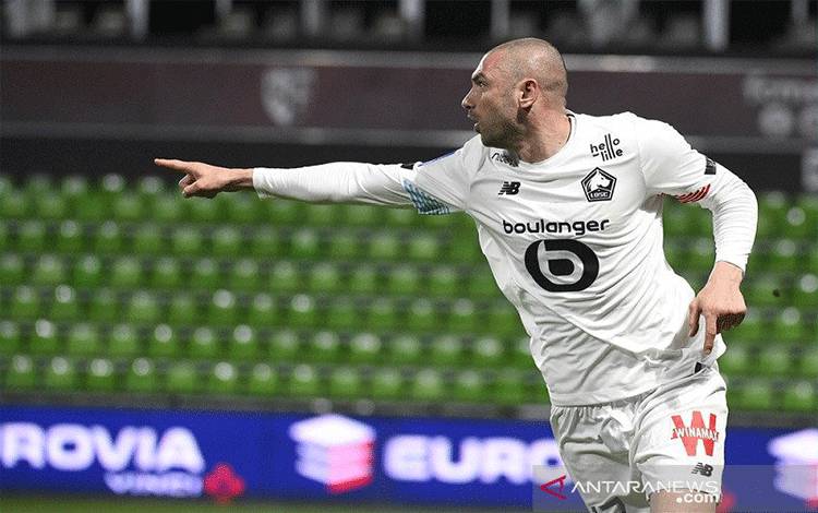 Lille Perlebar Jarak Keunggulan di Puncak Selepas Tundukkan Metz