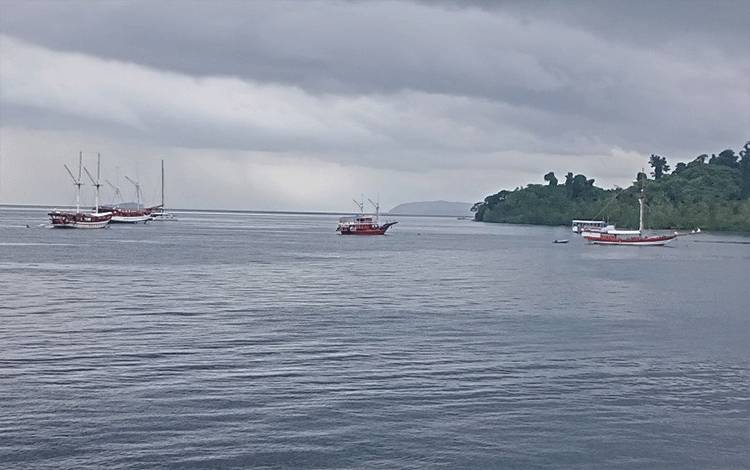 Wapres Ma'ruf Dorong Wisata di Papua Ramah Muslim