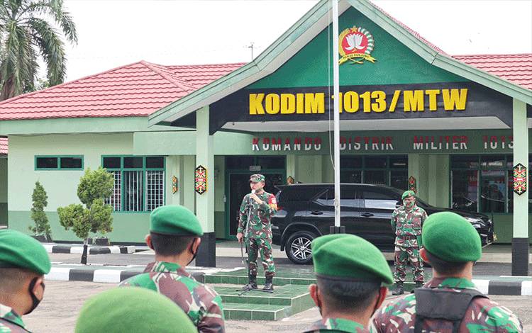 Dandim Muara Teweh Minta Babinsa Sosialisasikan Panduan Ibadah Ramadan dan Idul Fitri