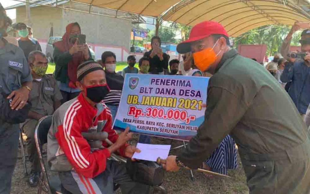 Bupati Seruyan Launching Penyaluran BLT DD di Desa Persil Raya