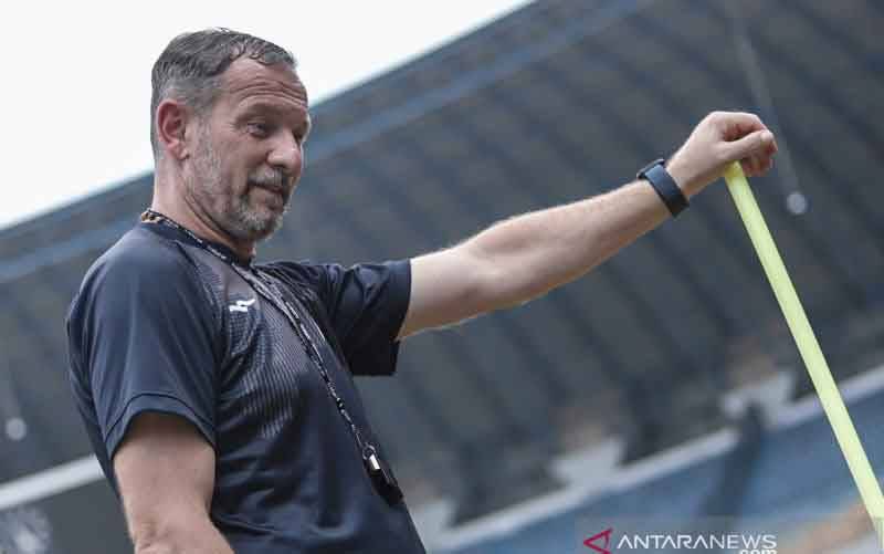 Pelatih PSS Sleman, Dejan Antonic. (foto : ANTARA/HO-Official PS Sleman)